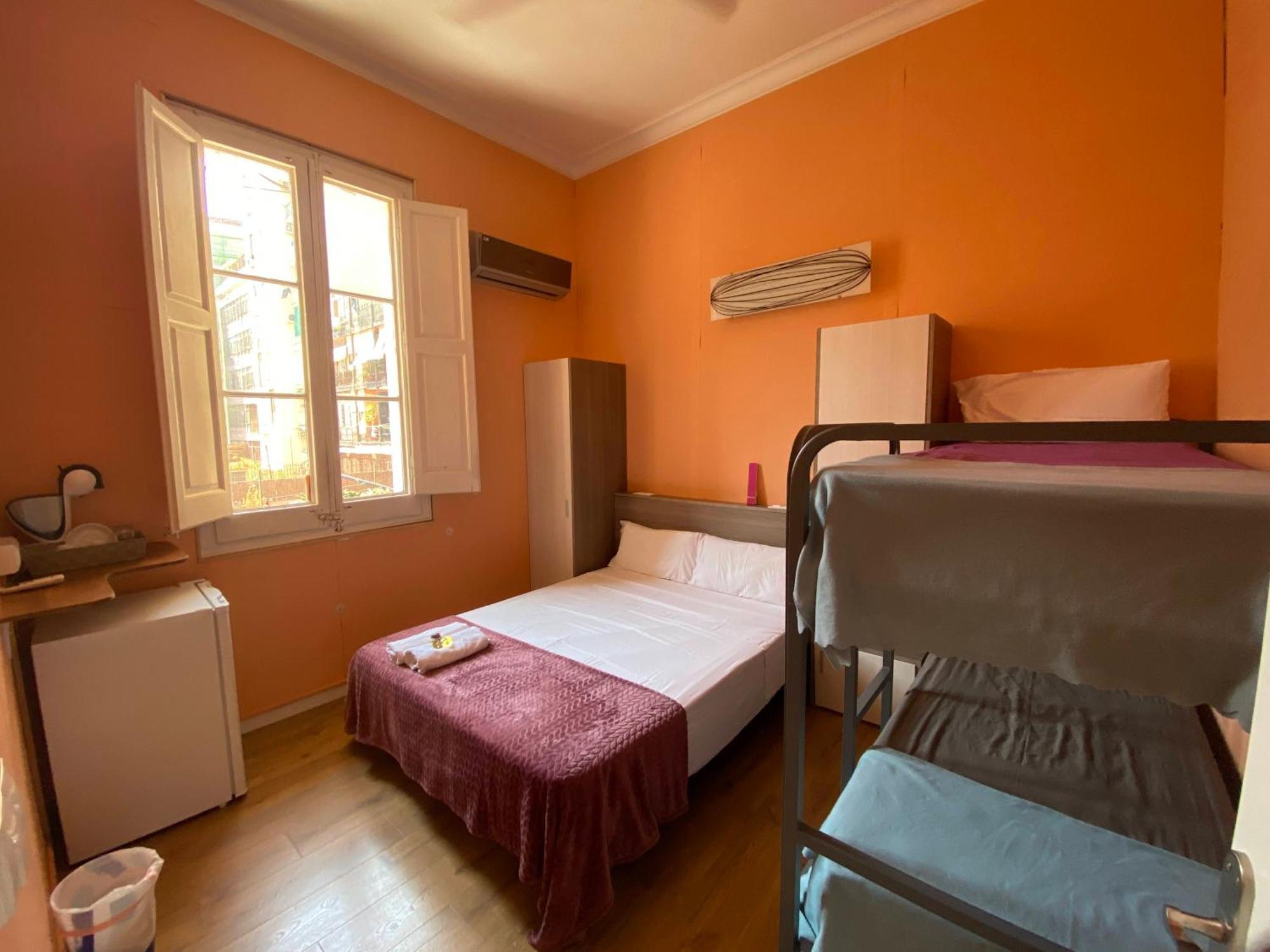 Sant Antoni Hostal, Sustainable Tourism 巴塞罗那 外观 照片