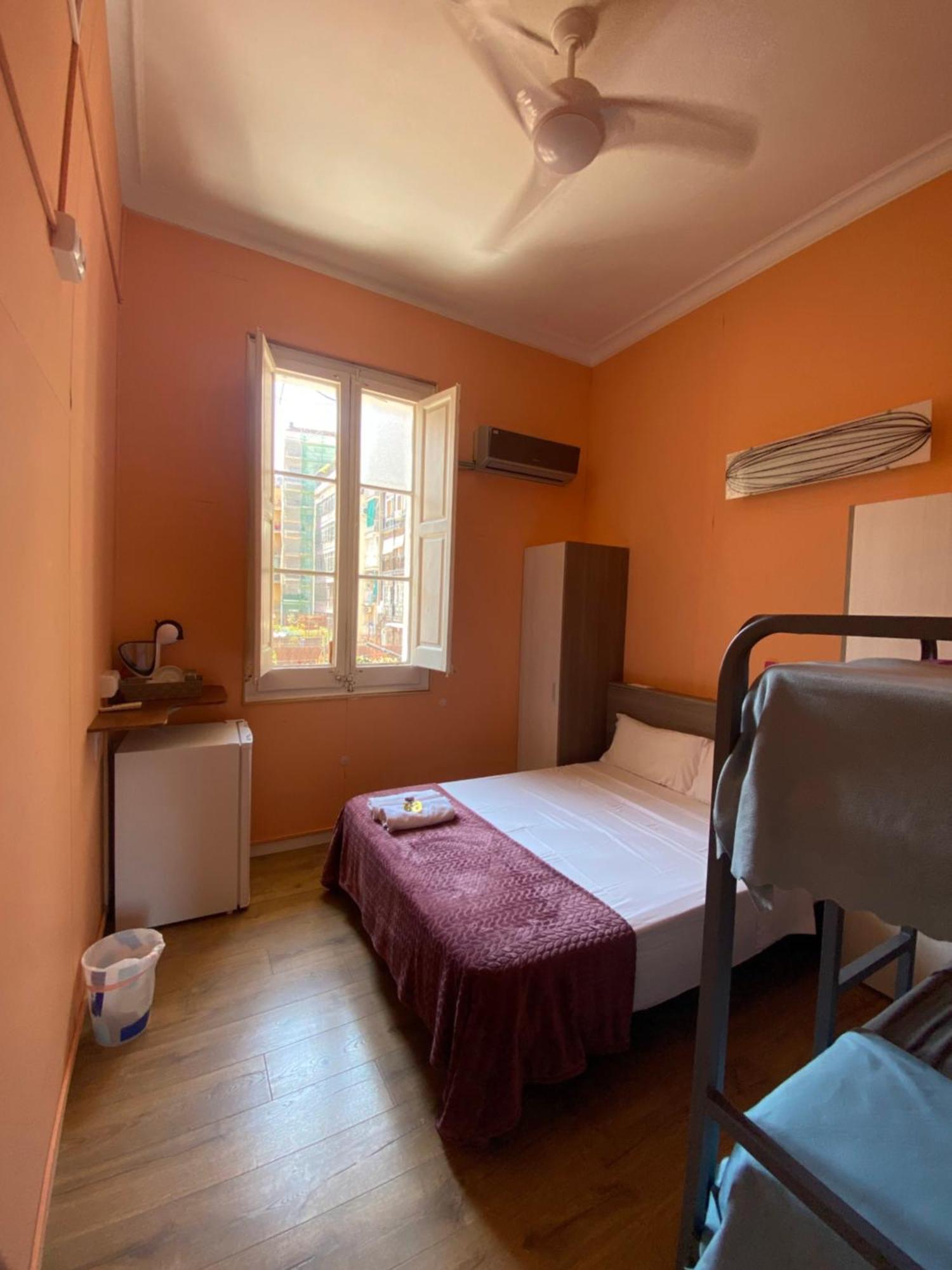 Sant Antoni Hostal, Sustainable Tourism 巴塞罗那 外观 照片