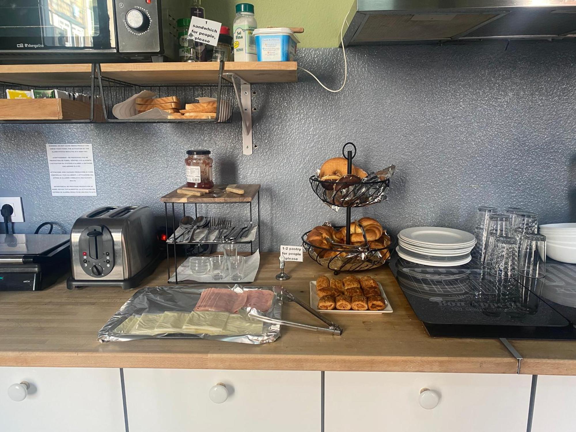 Sant Antoni Hostal, Sustainable Tourism 巴塞罗那 外观 照片